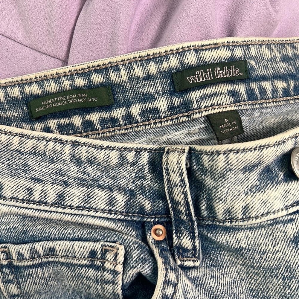 Rhinestone high waisted distressed jeans